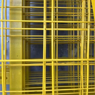 BWG 4-24 Filato di ferro PVC pannelli di rete di filo saldato foro quadrato per la protezione