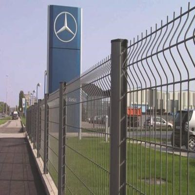 Fabbrica diretta 3D Curved Fence con 50×100mm Mesh Hot Galvanized e Electrostatic Spraying per facile assemblaggio
