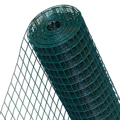 0.6 mm di diametro del filo galvanizzato Saldato Rollo di maglia di filo tessuto caldo immerso Galvanizzato Acciaio a basso tenore di carbonio Apertura 15 mm