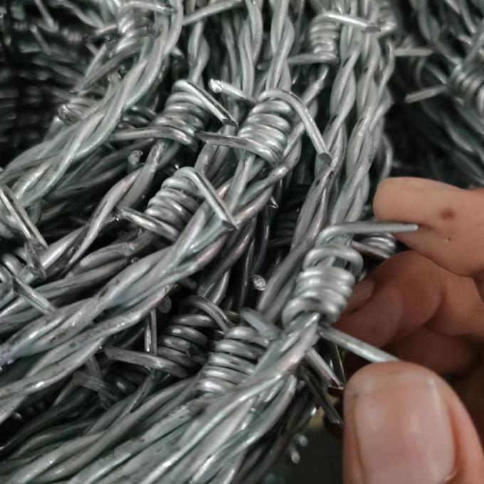 Anti ruggine galvanizzante Barbed Razor Wire Fencing Mesh 450mm di diametro 5