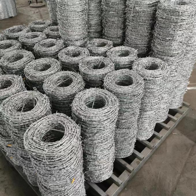 Anti ruggine galvanizzante Barbed Razor Wire Fencing Mesh 450mm di diametro 8