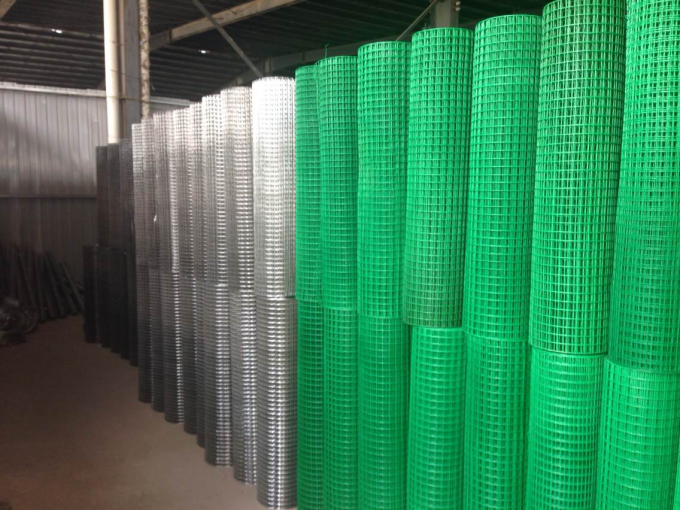 1/2x1 1x1 Galvanizzato a caldo Ferro saldatura Filtro saldatura Rulli di maglia di tessuto/ 16 calibro Elettro galvanizzato quadrato buco maglia saldata 8