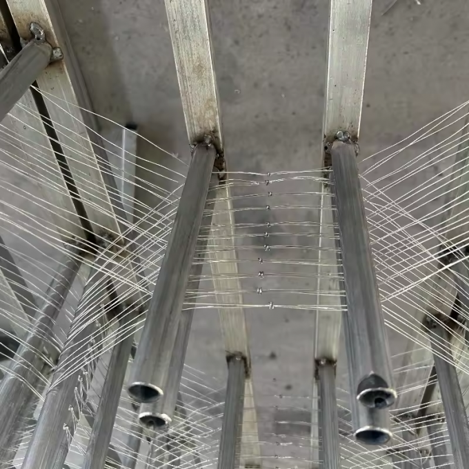 Inconspicuo Barriere di sicurezza Recinzione MZP Putanka Barrage Wire Safety Barriera di bassa visibilit&agrave; Protezione Anti-Tank Mesh Net 1