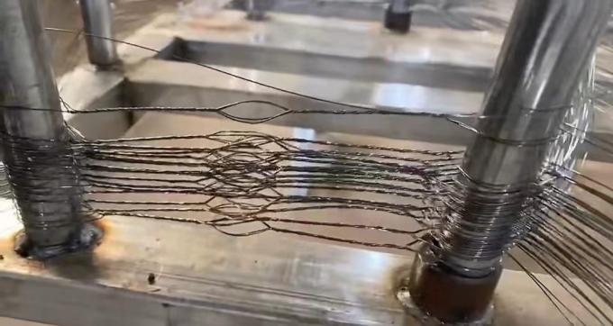 0.4-0.9mm Barriera antitanco Maglia di filo Tracce del serbatoio Ferita di acciaio 6